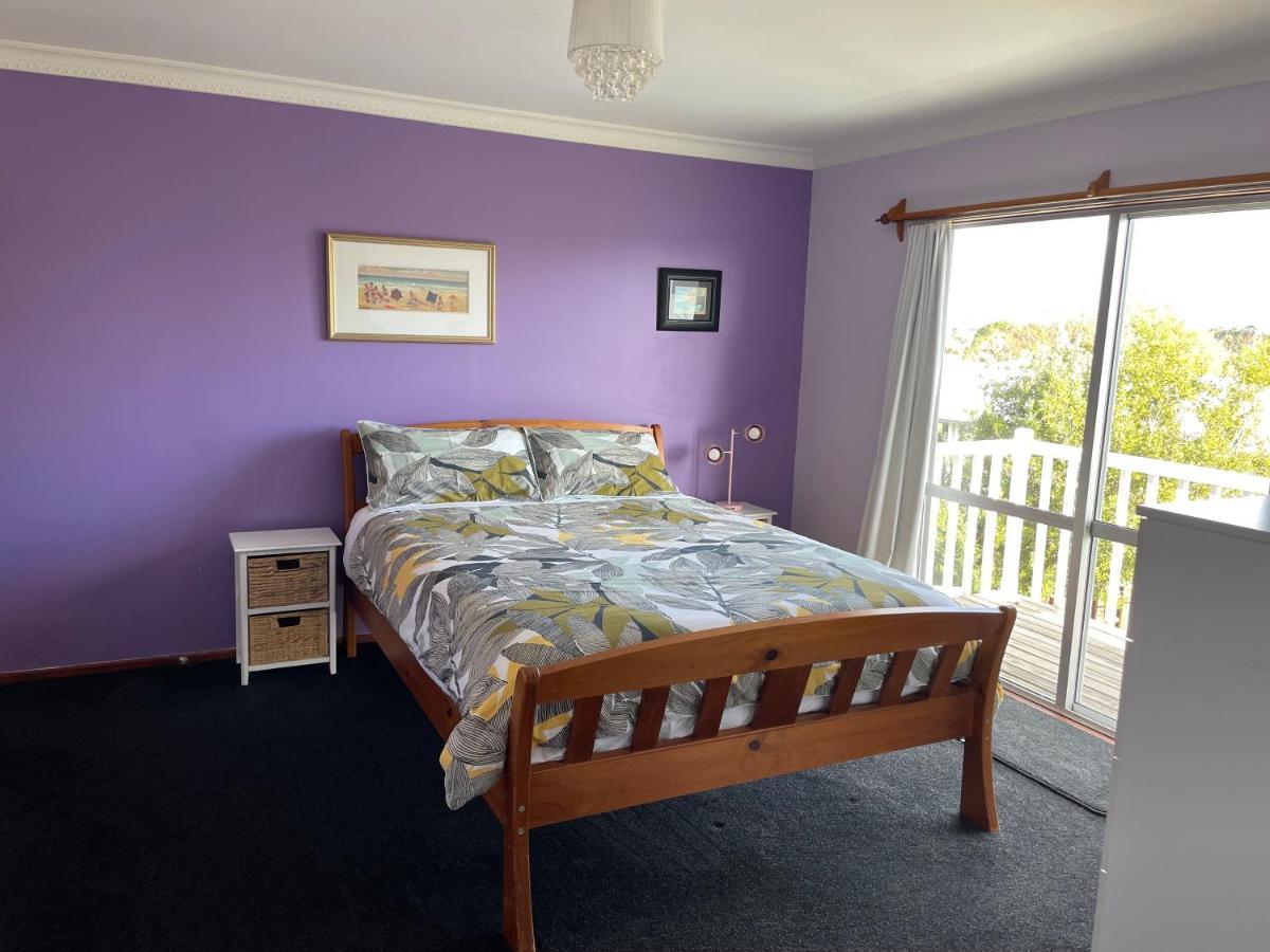 Live Large In The Village Havelock North Exterior photo